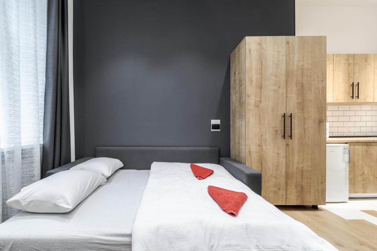 Modern Apartment In The Old City Leopoli Esterno foto