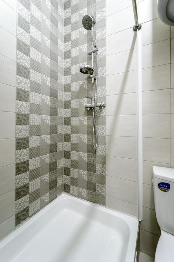 Modern Apartment In The Old City Leopoli Esterno foto